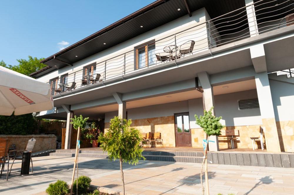 Hotel Bursztynowy Jozefow na Wisla Exterior photo